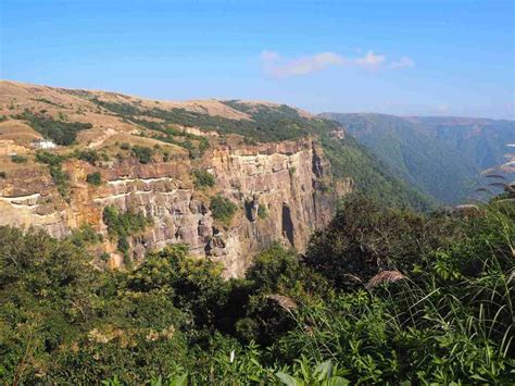 meghalaya        visit  land  clouds