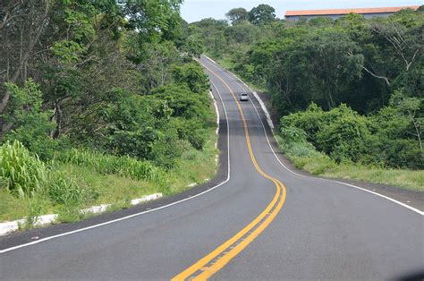 Rodovia GO 020 recebe serviços de tapa buracos Estradas