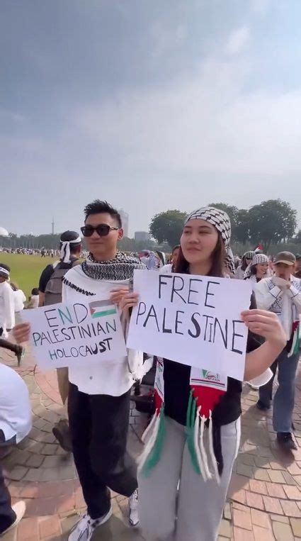 Potret Aaliyah Massaid Ikut Aksi Bela Palestina