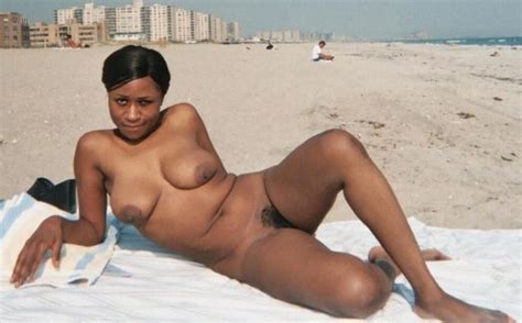 Black Woman Nude Beach Xxx Pics