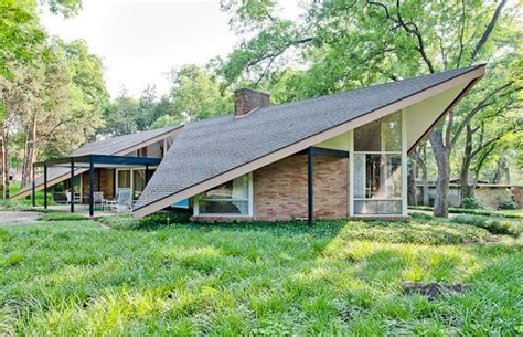 Dh Will Love These Roof Angles Mid Century House Mid Century Modern