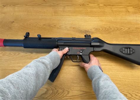 Classic Airsoft Presents The 1995 Tokyo Marui Mp5sd5 Aeg Popular