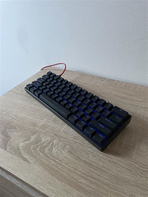 Mechanická klávesnice Anne Pro 2 60% | Aukro