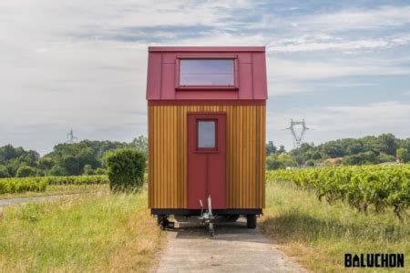 Baluchon Builds Contemporary Style Tiny Home with Skylight