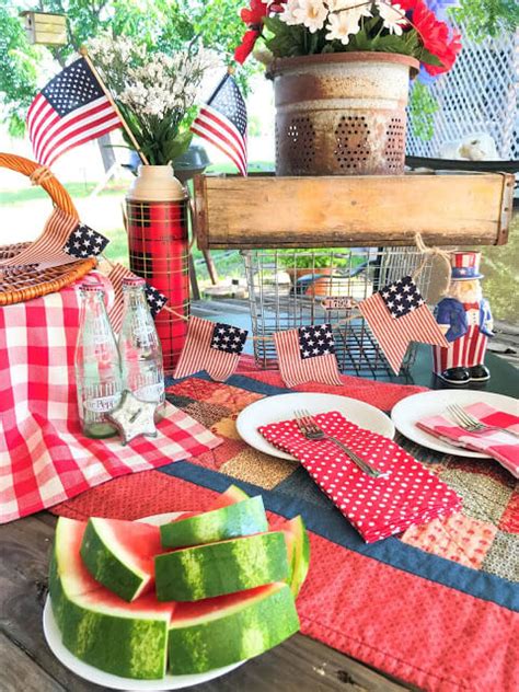 24 Best Diy Rustic 4th Of July Decorations For 2021