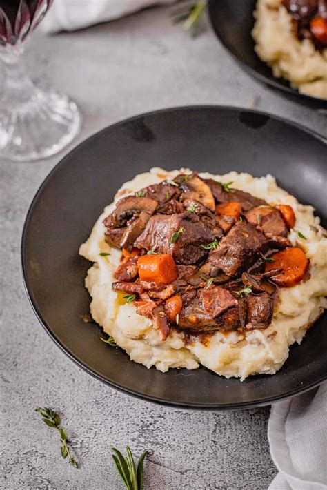 Red Wine Venison Stew Recipe (French Inspired!) - Midwest Nice