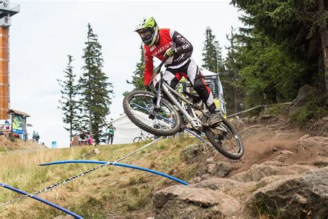 Fischbach And Widmann Succeed In Spicak IXS European Downhill Cup