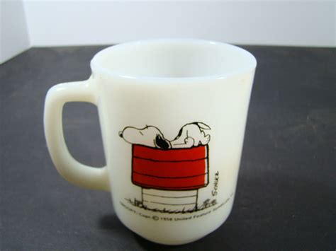 Vintage 1959 Fire King Peanuts Snoopy Coffee Mug I Think Im Allergic