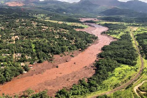 Imagens aéreas do rompimento da barragem de Brumadinho Página 2 O