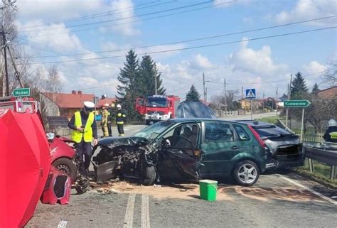 Śmiertelny Wypadek Koło Łodzi Za Kierownicą 92 Latek W Zderzeniu We Wsi Lipiny Na Drodze