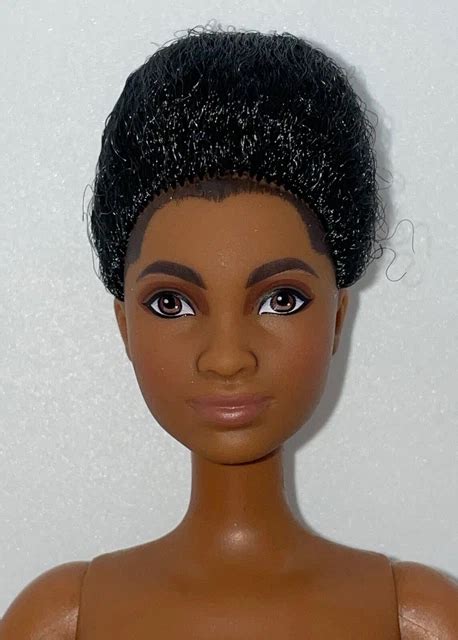 Barbie Ida B Wells Articulated Collector Curvy Nude Aa Doll New Inspiring Women Eur