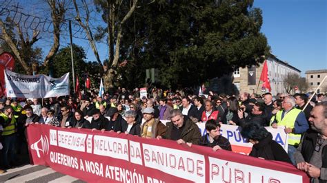 La Plaza Del Obradoiro Se Llena En Defensa De La Sanidad P Blica