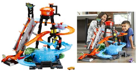 Hot Wheels Ultimate Gator Car Wash Playset With Color Shifters Toy Car In 1 64 Scale 79 97 Shipped