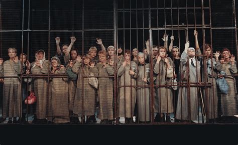 Современник — Спектакль «Крутой маршрут» — Купить билеты