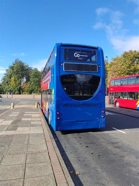 Go North East Alexander Dennis Enviro 400 6957 LX09 FAO Flickr