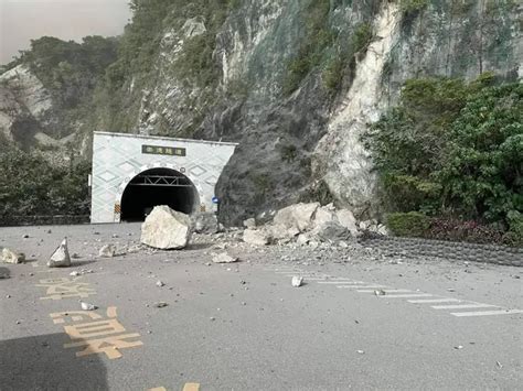 強震蘇花公路災情！大清水隧道前路基消失驚人照曝 崇德掉巨石 0403花蓮大地震 焦點 Nownews今日新聞