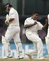 Chaminda Vaas Celebrates Dismissing Ricky Ponting ESPNcricinfo