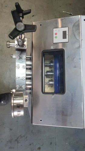 100 Bar High Pressure Milk Homogenizer For Chemicals Capacity 1000 L