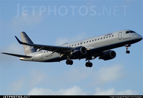 N309JB Embraer 190 100IGW JetBlue Airways Miguel Caro Rodriguez