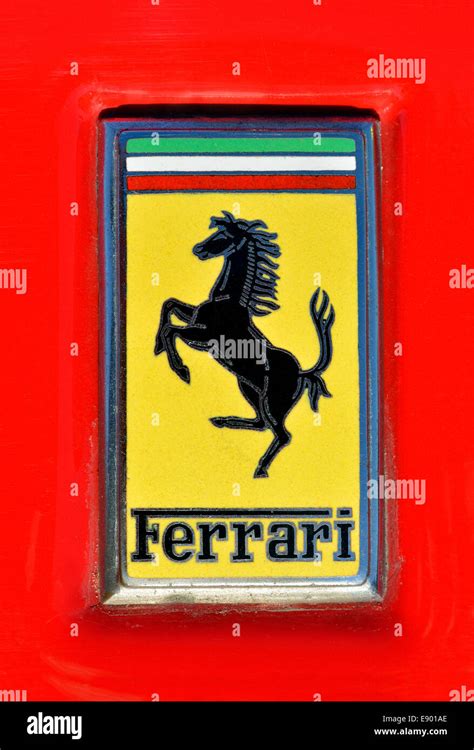 Ferrari Pferd Logo Ausgeschnittene Stockfotos Und Bilder Alamy