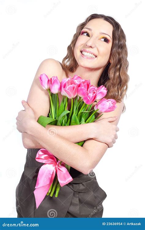 Jeune Fille Retenant Un Bouquet Des Fleurs Photo Stock Image Du Vert