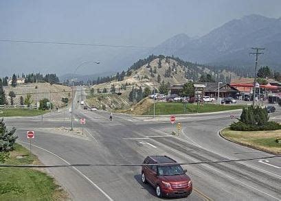 Highway 93 open to B.C. Alberta border following closure due to ...