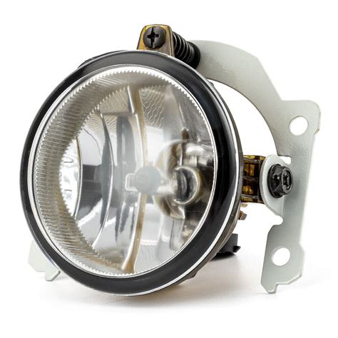 A Fog Light Lamp With Bulb For Mitsubishi Outlander