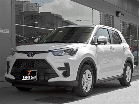 Toyota Raize màu trắng ngọc trai Giá bán thông số hình ảnh