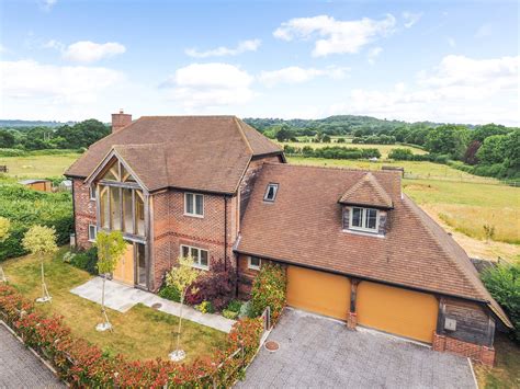 👀 Sneak Peek 📍 ALTON 🏡 FOR SALE -... - Bourne Estate Agents | Facebook