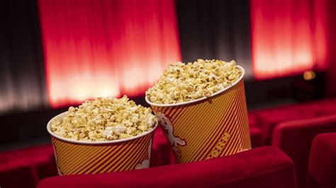 Movie theaters add luxury seats, dining after pandemic slowdown