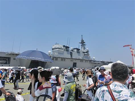 和歌山港で「護衛艦いずも」一般公開 ノリの地元探索日記時々ﾃﾞｼﾞｶﾒ侍ﾉﾘの進！ 楽天ブログ