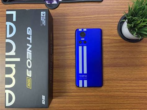 Harga Realme GT Neo 3 Turun Drastis Bodi Khas Mobil Balap Yang Berikan