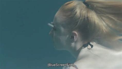 Sophie Turner Bikini Curvy 977 Video Yandex Te Bulundu