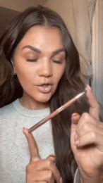 Video Review Of Iconic London Fuller Pout Sculpting Lip Liner By