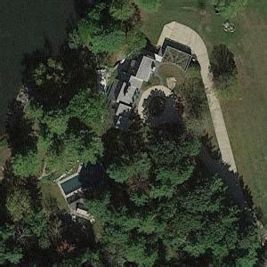 Meryl Streep's House in Salisbury, CT - Virtual Globetrotting