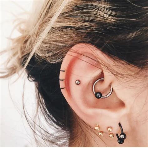 Piercings En La Oreja 50 Estilos Tipos Y Tendencias Para Un Look