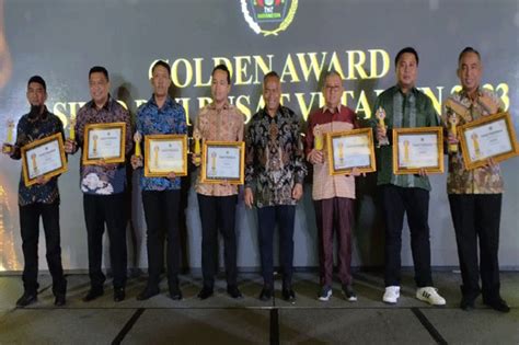 Wattimena Dan Ririmasse Dapat Golden Award Siwo Pwi Siwalima