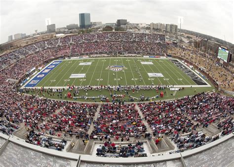 Army vs. SMU | Army football, Football stadiums, College campus