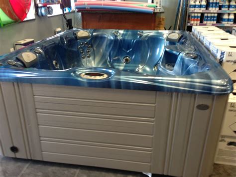Caldera Martinique Floor Model Hot Tub