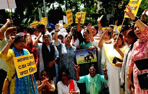 New Delhi Aam Aadmi Party Members And Workers Stage A Protest Against Bjp