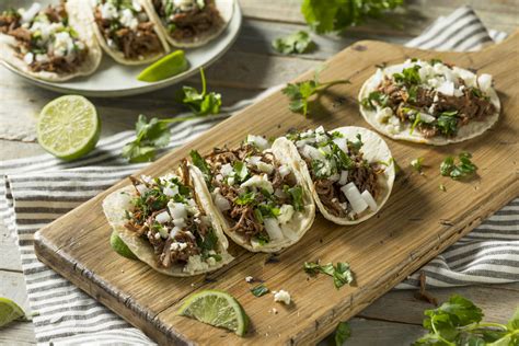 How to Make Tacos de Cabeza: Mexican Beef Cheek Tacos - 2022 - MasterClass