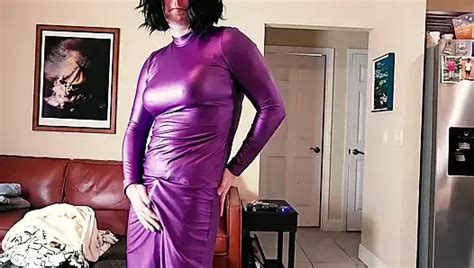 Crossdresser In Spandex Catsuit Practices Sucking Cock With A Dildo Xhamster
