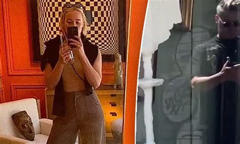 Socialite Jade Yarbrough Looks Hot And Heavy With Michael Clarke Daily Mail Online