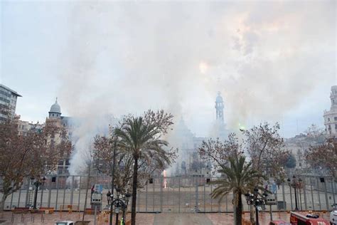 Fotos La macrodespertà de las Fallas 2022 en imágenes Las Provincias