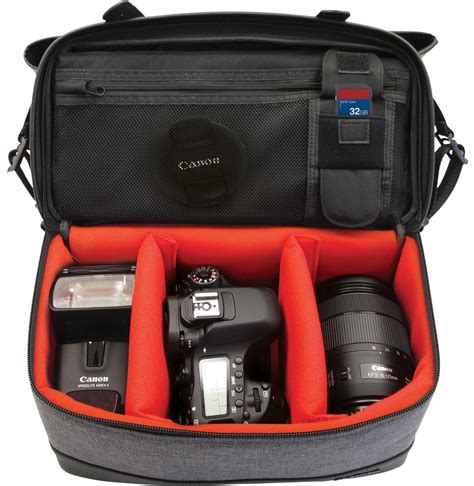 Сумка для камеры Canon Backpack BP10. Цена 3565 ₽. Доставка по России
