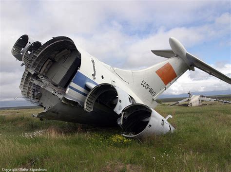 Crash of an Ilyushin II-62 in Yakutsk | Bureau of Aircraft Accidents ...