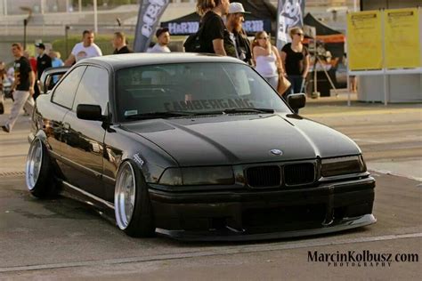 Bmw E36 3 Series Black Deep Dish Slammed Deep Dish Bmw E36 Slammed Old Cars Roadsters Edm