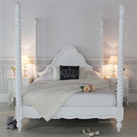 Four Poster Bed White Room | Hawk Haven