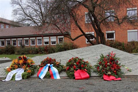 Gedenkfeiern Zum Volkstrauertag In Der Hansestadt L Neburg