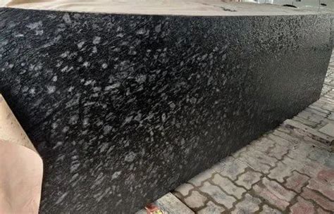 Polished Rajasthan Majestic Black Liner Polish Granite Slab Thickness